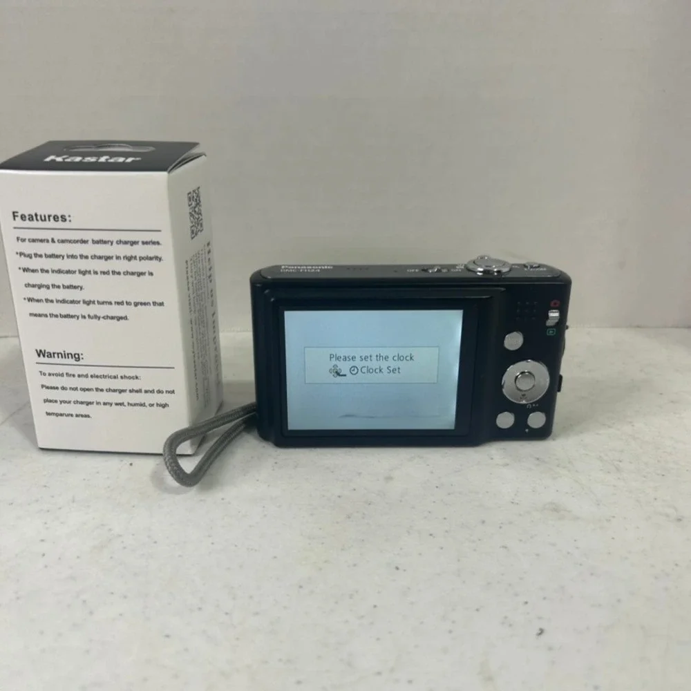 Panasonic Lumix DMC-FH24 Digital Camera Black Leica Lens New Battery & Charger